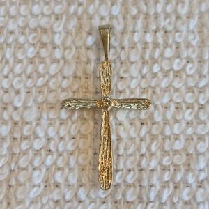Vintage 14k Elegant Gold Religious Cross Pendant